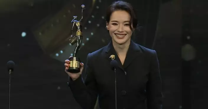 2026金像獎｜先拔頭籌憑《女孩》奪新晉導演 舒淇笑謂年紀大才贏獎