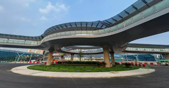 全球首用國產超高強鋼建造 粉嶺龍躍頭交匯處行人天橋開通