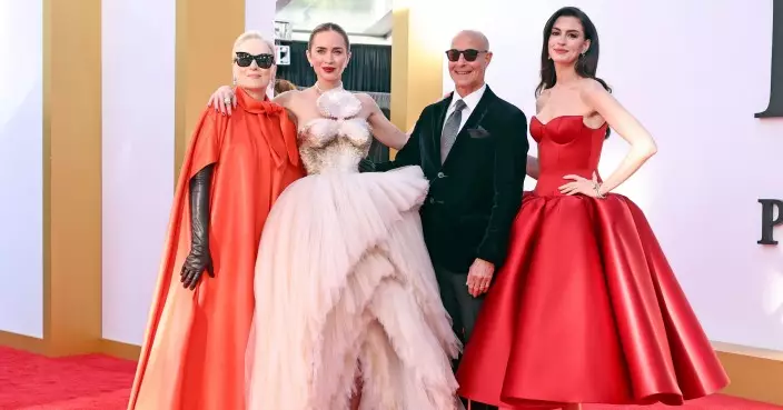 《穿PRADA的惡魔2》四大主角齊紐約首映 梅麗史翠普宣佈拍賣戲服助記者