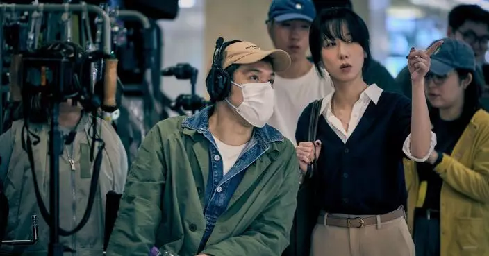 泳兒升呢MV導演一Take過爆喊　自爆飲酒壯膽拍到「得番半隻眼」