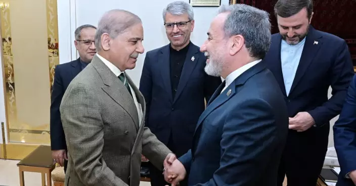 中東局勢｜訪巴基斯坦晤總理夏巴茲 伊朗外長阿拉格齊據報已離開當地