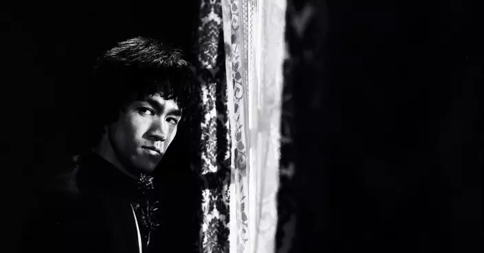 李小龍童年故居紀念展開幕 1:1全新雕像和未曝光菲林照片首度亮相