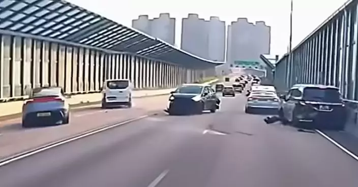 吐露港公路4車相撞釀兩傷 現場一度交通擠塞