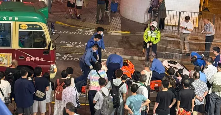 74歲女子香港仔石排灣邨遭小巴撞到昏迷送院 68歲司機涉危駕被捕
