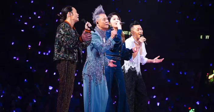 草蜢送演唱會嘉賓陳慧琳人形攬枕陪瞓 傑少感謝前輩胡楓溫暖關懷如重拾父愛