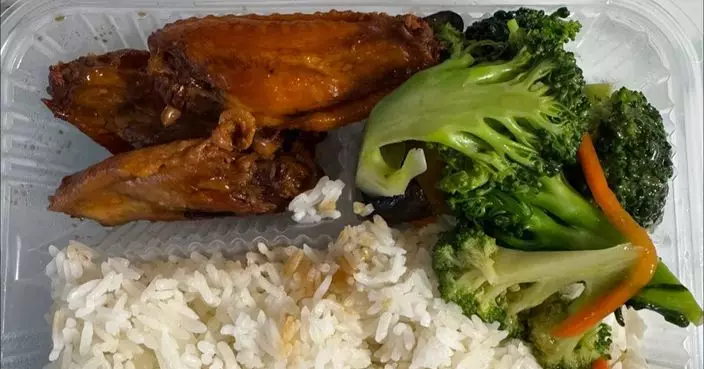 烏溪沙站$35兩餸飯被斥「唔抵食」 網批要求過高：你想要11隻雞翼？