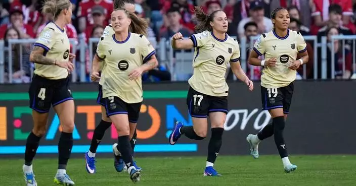 拜仁慕尼黑女子歐聯準決賽首回合賽和巴塞隆拿 姬特扯頭髮領紅牌