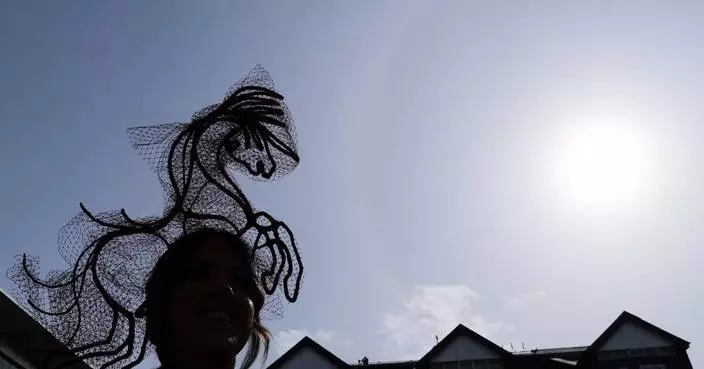 英國國家大賽馬節淑女日 時尚盛會展現獨特風格