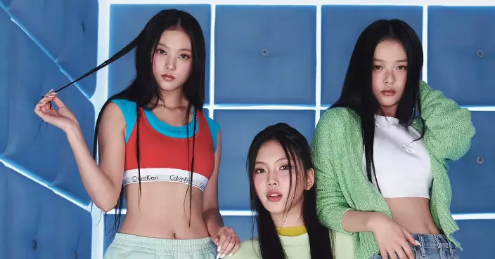 NewJeans三成員被目擊現身丹麥 手持相機疑為新作準備中