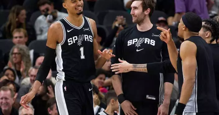 馬刺文班亞馬左肋骨挫傷退場 無緣下半場賽事