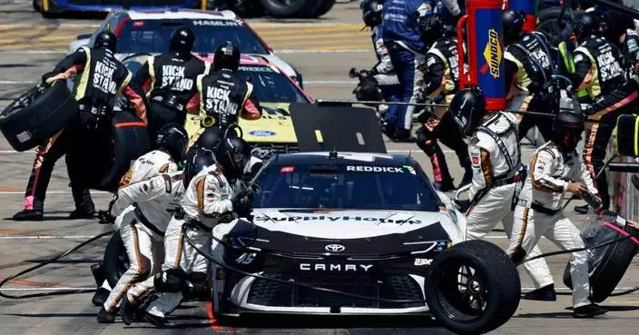 泰拿列迪克加時末圈反超 基爾拿臣奪納斯卡盃堪薩斯站冠軍