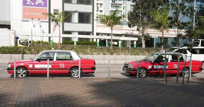 的士電子支付新規首日 謝詠誼荃灣視察稱運作暢順
