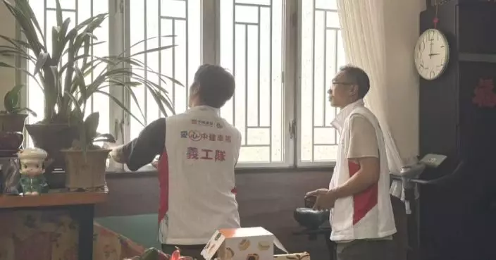 中建興業義工隊為東區長者免費驗窗 以建築專業守護長者應對風季