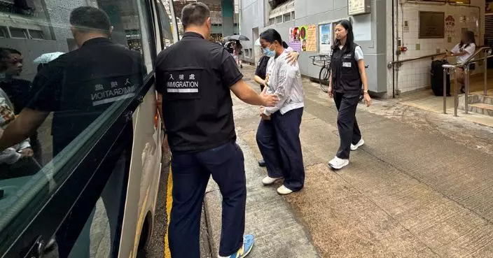 入境處打擊外傭違反逗留條件拘17人