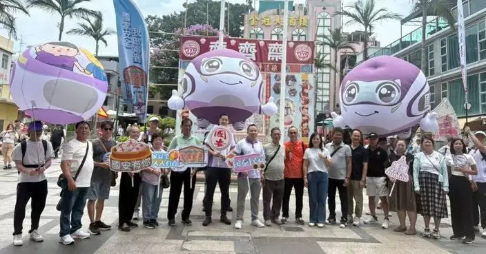 「國安號」首度亮相飄色巡遊 警隊國安教育融入傳統節慶
