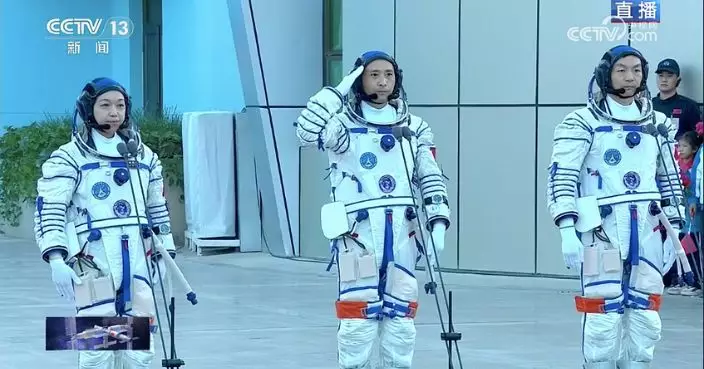神舟二十三號3名航天員領命出征