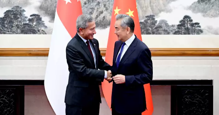 王毅晤新加坡外長維文 指全球挑戰層出不窮兩國應共同應對