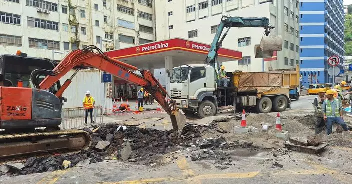 荃灣楊屋道路面完成通宵搶修 早上陸續重開所有行車線