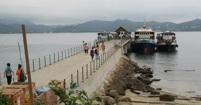 東龍洲男子墮海被兩釣魚客救起 送東區醫院治理