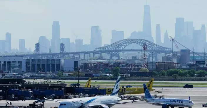聯合航空客機降落紐瓦克機場險撞貨車 專家：僅差數呎釀巨災