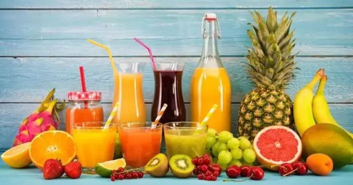 心情低落或與飲食有關？研究揭：每日飲純果汁或冰沙有助紓緩情緒