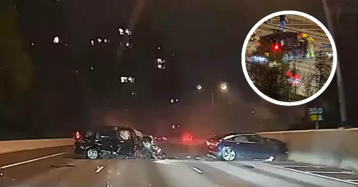 （有片）兩輛私家車屯門公路相撞 兩人受傷送院