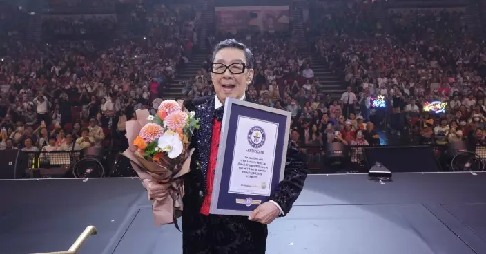 《修哥九五至尊無限楓騷演唱會》胡楓成功挑戰世界紀錄 張學友張家輝等眾星送上近5小時精彩演出
