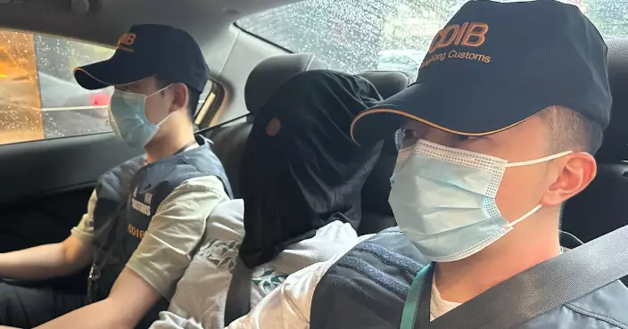 海關機場貨物內檢獲81.2公斤懷疑大麻花市值1450萬元 31歲男子被捕