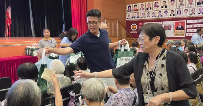 油尖旺街坊會連辦端午活動 向500長者派糭 麥美娟出席盆菜宴