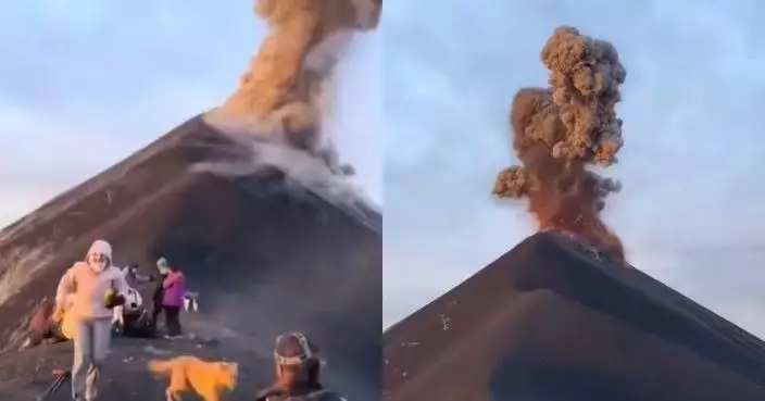 危地馬拉火山突噴發 熔岩碎石如雨滴落下 遊客近火山口拍片險被擊中