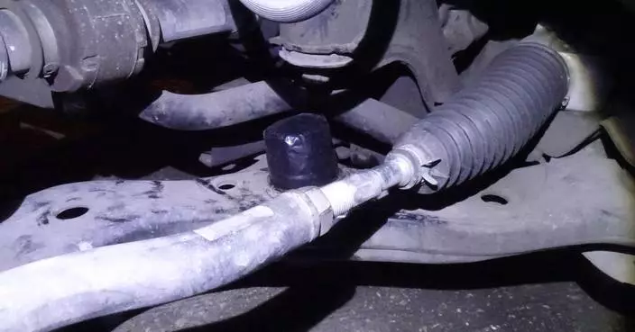 海關落馬洲截查出境私家車  檢值13萬走私白銀45歲男司機被捕