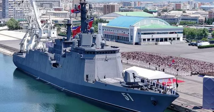 北韓金正恩稱核武海軍有進展 新驅逐艦崔賢號投入服役