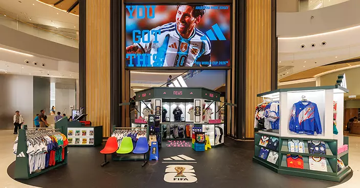 adidas希慎廣場開世界盃限定店 Y2K復古報攤打卡吸球迷