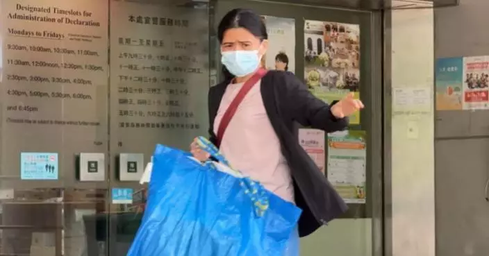 52歲女侍應涉以超市現券及現金行賄勞工處職員助追欠薪 辯稱不知禁止送禮 官裁表證成立 押後6.25裁決