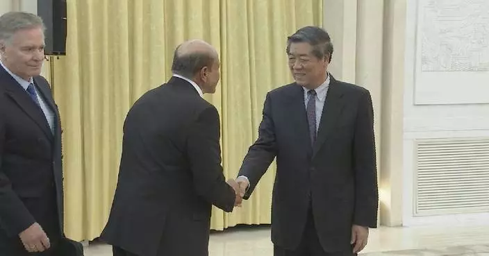 副總理何立峰會見美國眾議員盧科雷亞