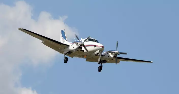 飛行教官訓練中突跳機 阿根廷女學員遭獨留機中冷靜操控安全降落