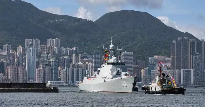 南寧艦及衡陽艦抵昂船洲軍營 駐港部隊軍樂隊奏樂迎接
