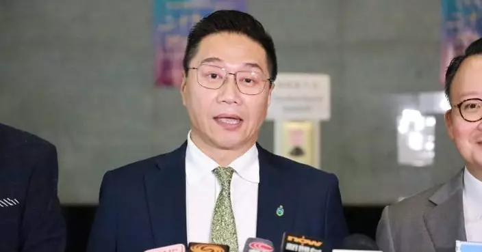 邵家輝：冀皇崗口岸有足夠位置供巴士上落客 免致交通擠塞