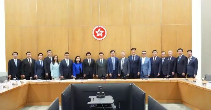 立法會G19議員晤特首　就香港五年規劃及施政報告提百項建議
