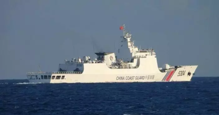 中國海警船貼呂宋島連日巡航　菲軍喊話遭無視束手無策　專家：實質捍衛九段線