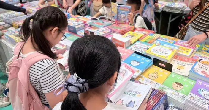 香港書展周末人潮旺IP文創及漫畫熱賣　參展商：銷情較去年理想