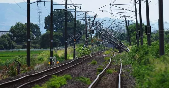 日本西南部地震增至34死 搜救人員續搜索損毀商場