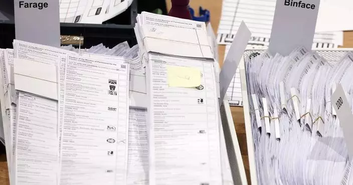 奈傑爾·法拉奇贏得補選重返國會 擊敗「垃圾桶頭」對手