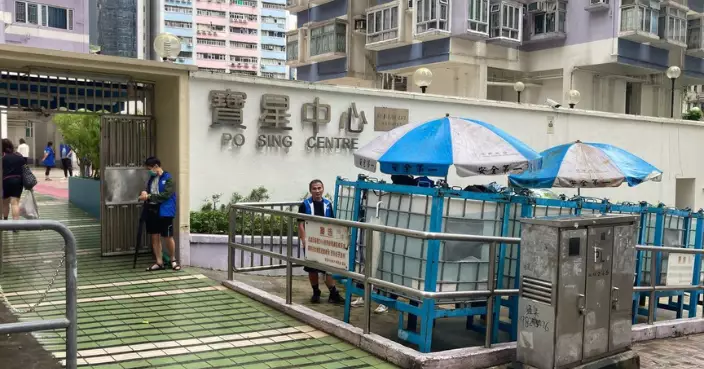 葵涌打磚坪街食水管滲漏料 水務署﹕爭取午夜完成維修恢復供水