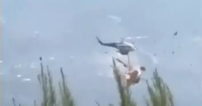 希臘山火持續 兩消防直升機滅火期間空中相撞墜毀