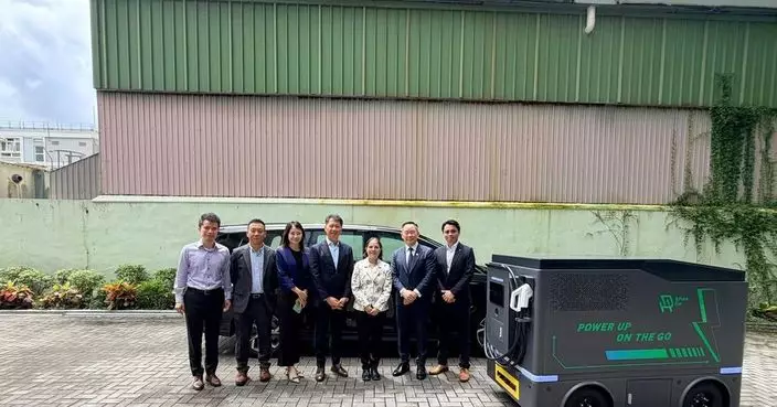 黃淑嫻訪高科院撐移動充電機械人 解決舊停車場「唔夠樁」