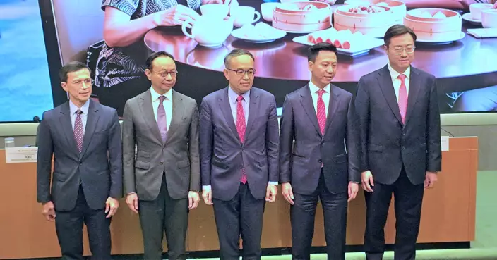 政府新一批銀色債券 每手一萬元半年派息一次 保證利率4.25厘
