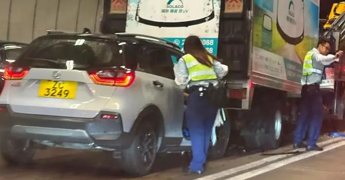大欖隧道兩貨車一私家車串燒釀3傷　往九龍部分行車線封閉