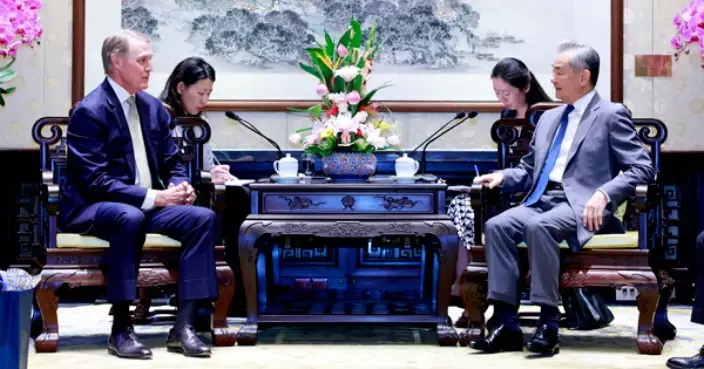 王毅晤美國駐華大使龐德偉　冀中美妥善管控分歧為高層交往排除干擾