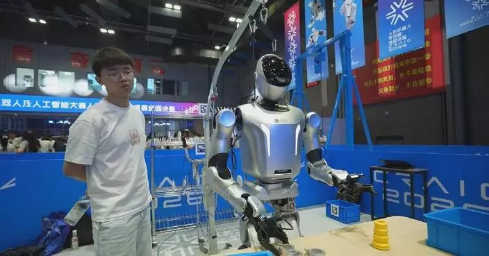 中國機械人與人工智能大賽北京舉行 人形機械人專項賽考驗自主能力
